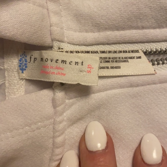 SOLD Free People White Cropped Hoodie - Picture 3 of 5